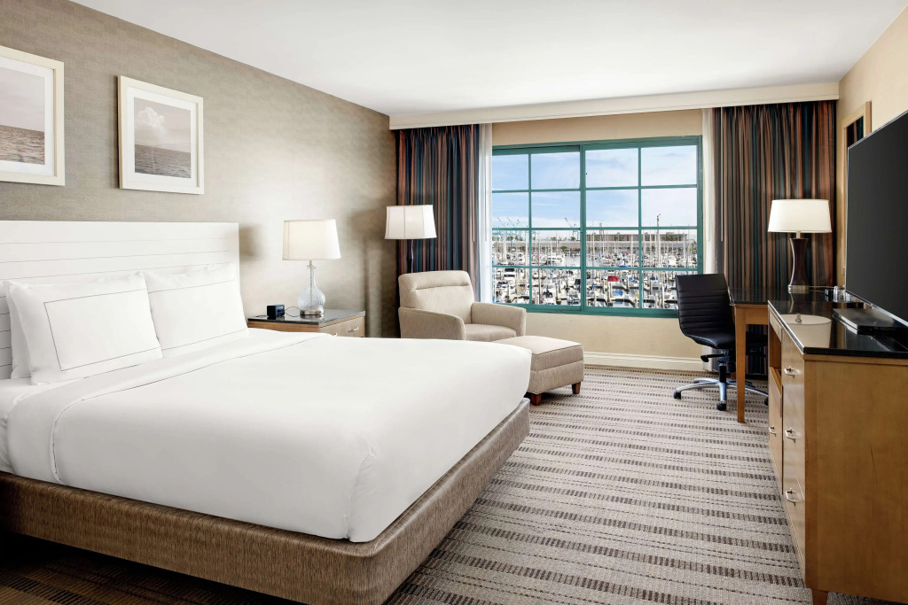 DoubleTree by Hilton San Pedro