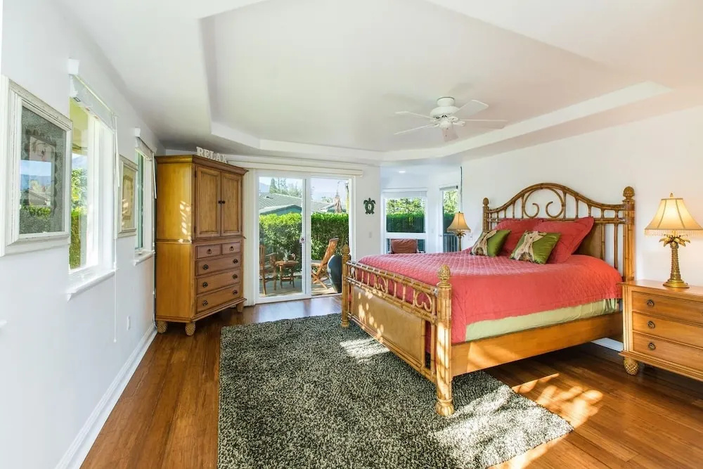 S Of Kamalii 47 3 Bedroom Home by RedAwning