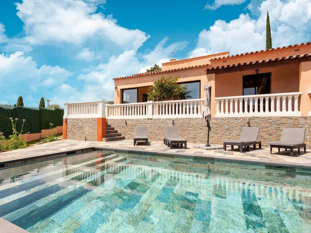 Villa in Callian With Heated Pool and Golf Nearby