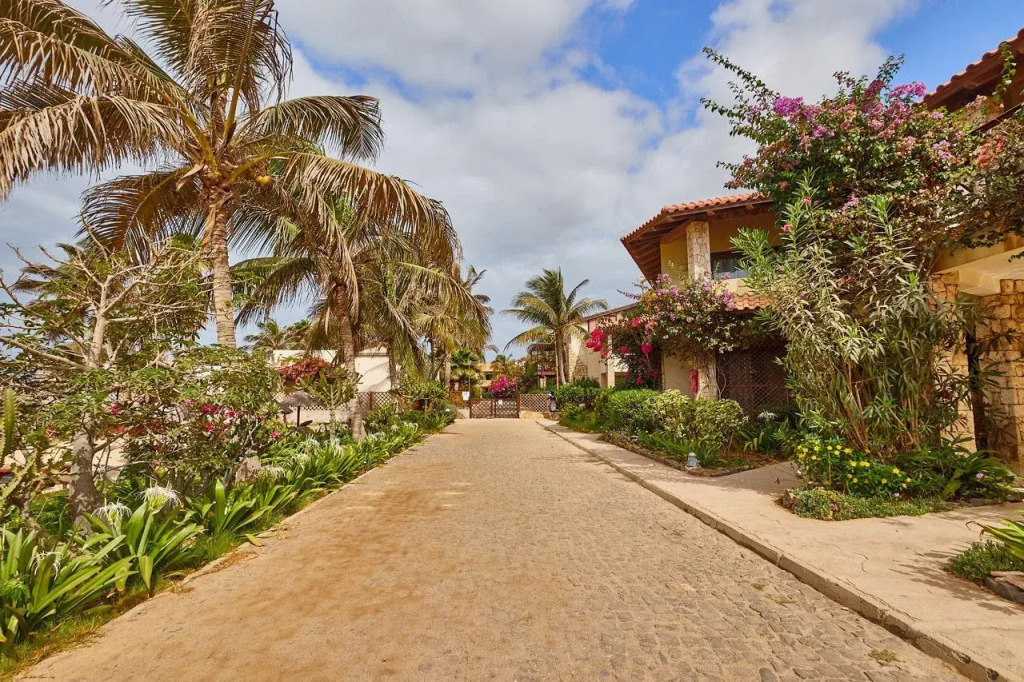 Porto Antigo 1 - Three bedroom, pool & wifi