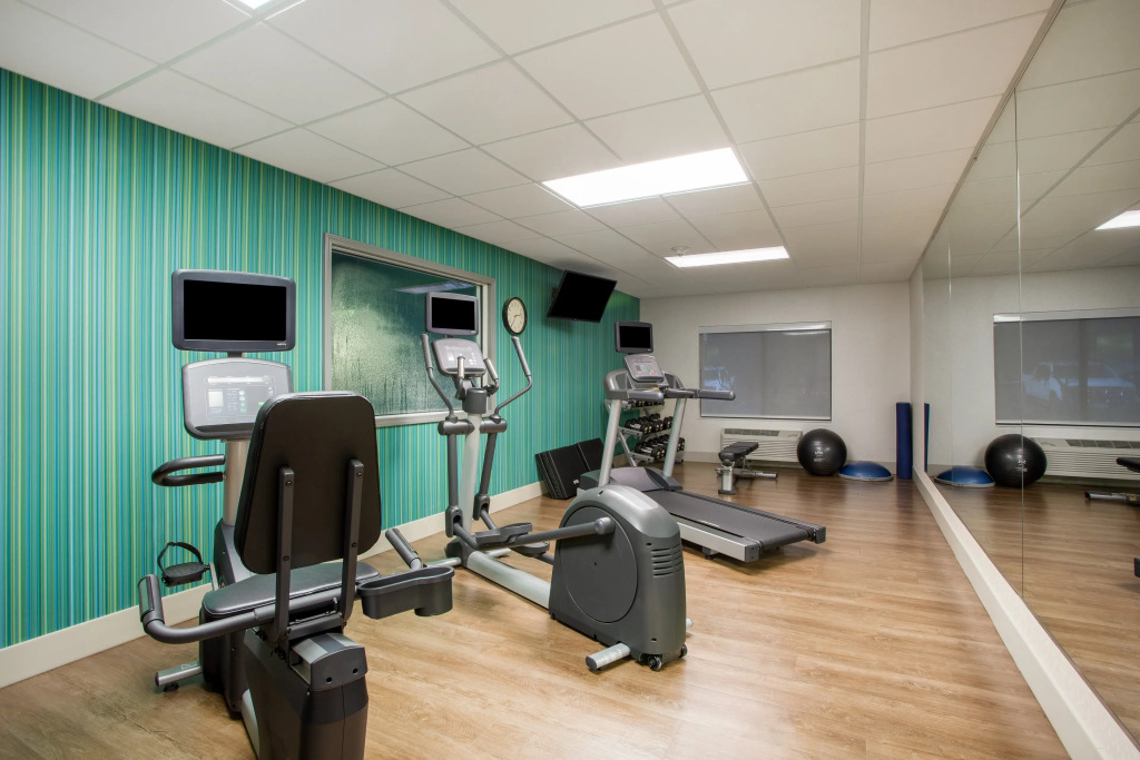 Holiday Inn Express Hotel & Suites Lewisburg by IHG