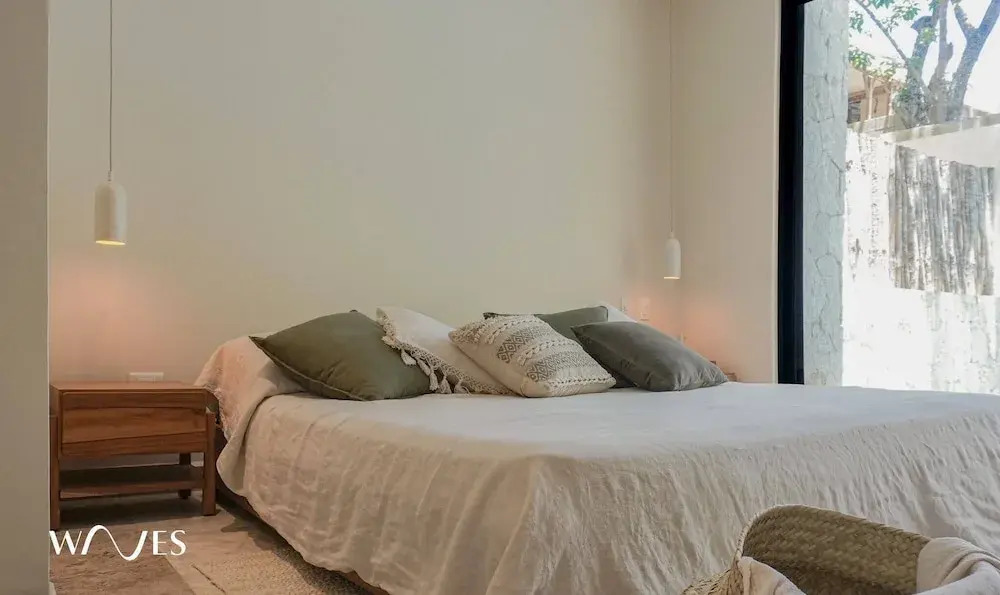 Room in Apartment - Exclusive Spacious 2 Bedroom Apartment With Private Pool and Top Amenities