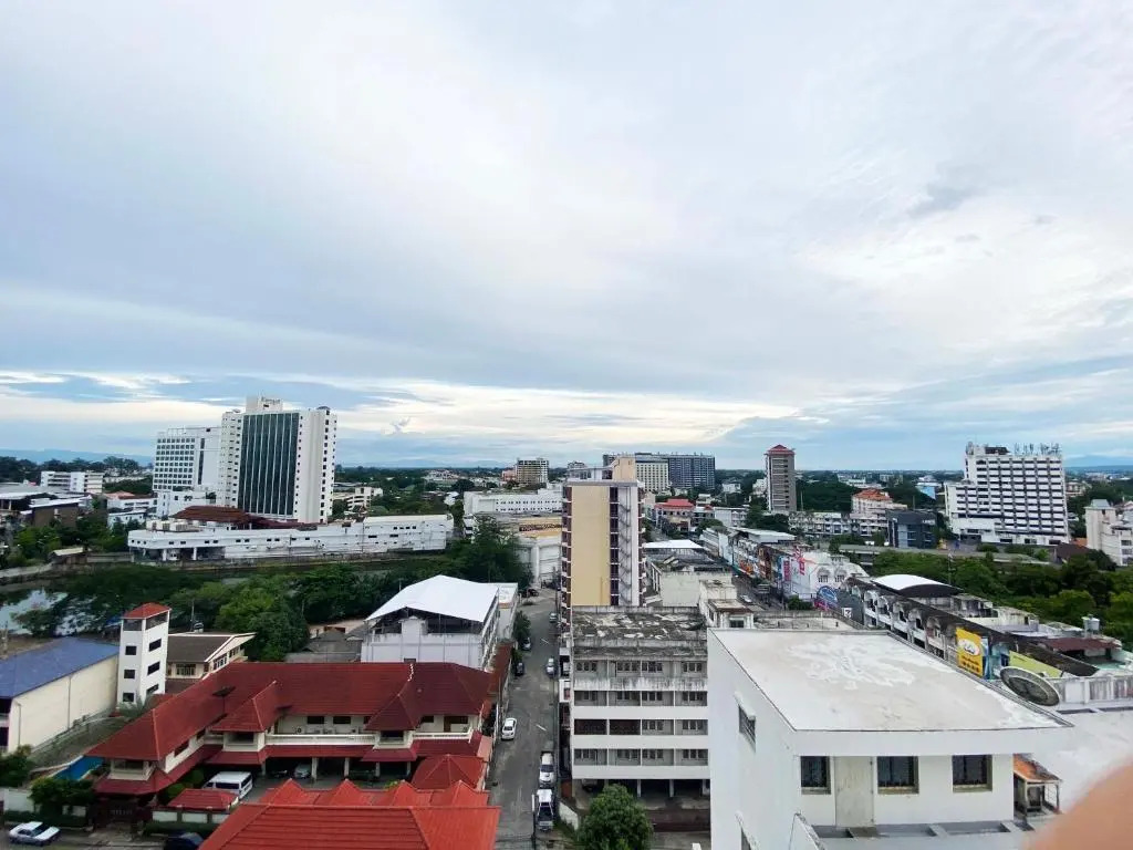 The Astra 2bedroom,close night bazaar and old city