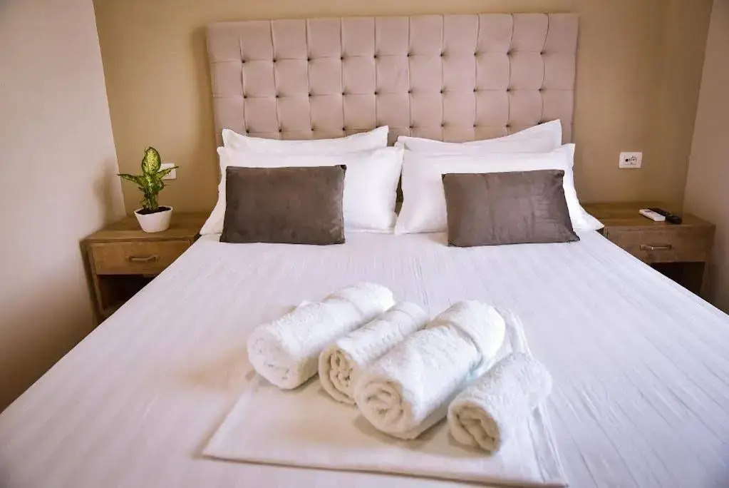 Airport Garden Hotel