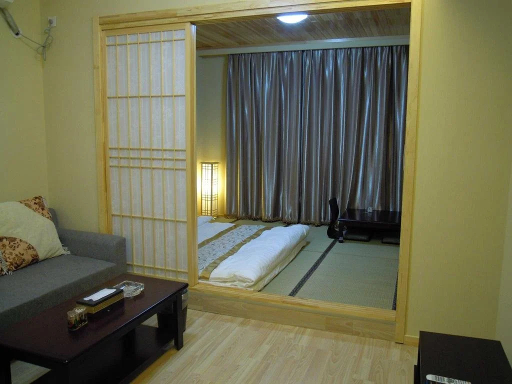 Dalian Mingrui Zuoan Classic Fashion Apartment