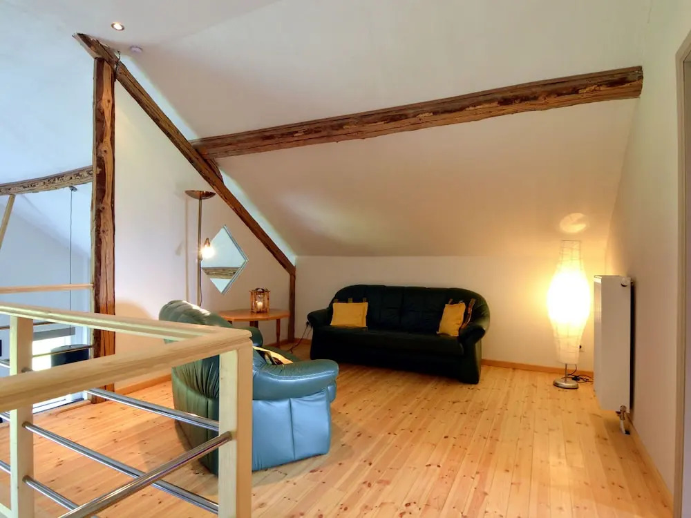 Garden-view Holiday Home in La Roche-en-ardenne