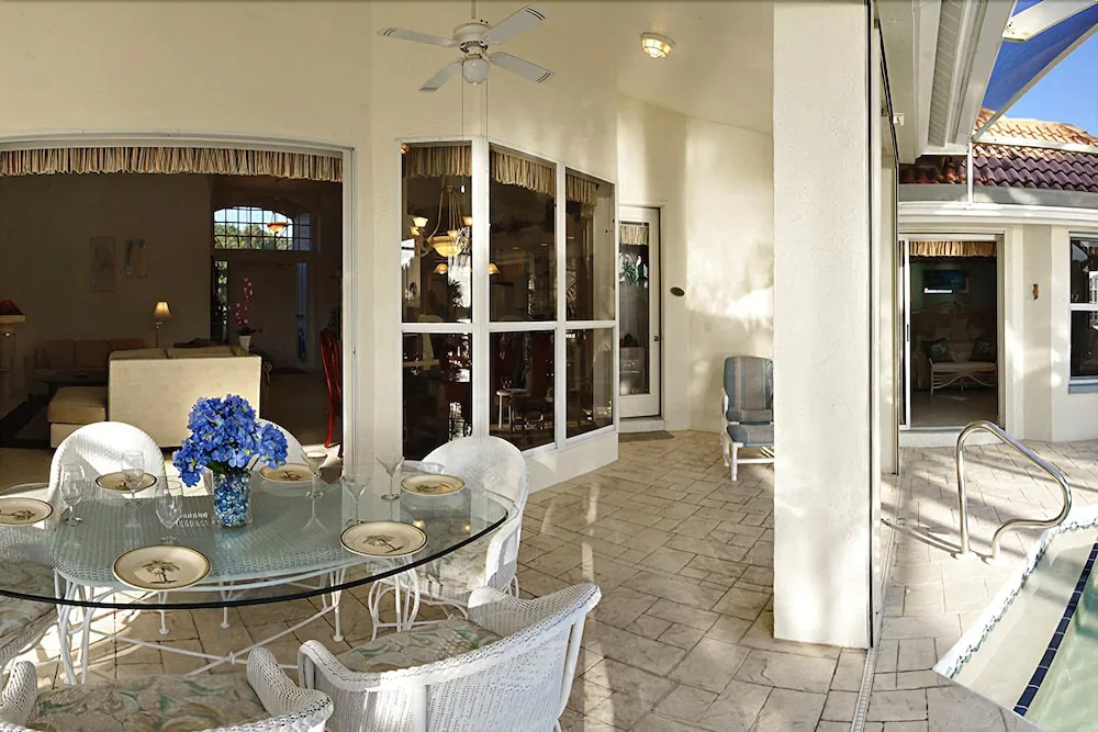 Villa Four Mile Cove - Roelens Vacations