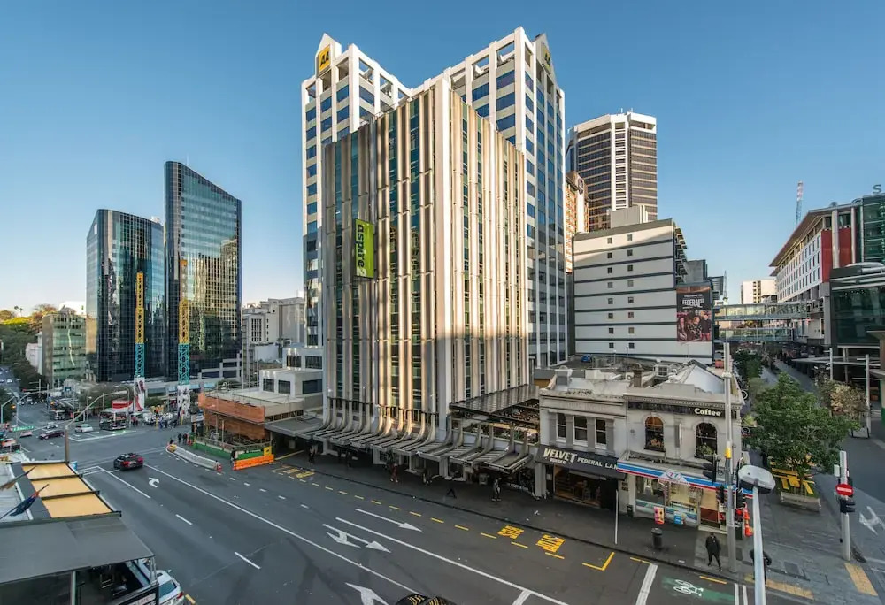 JHT - 1 BRM Apartment, Opposite to SkyTower with view