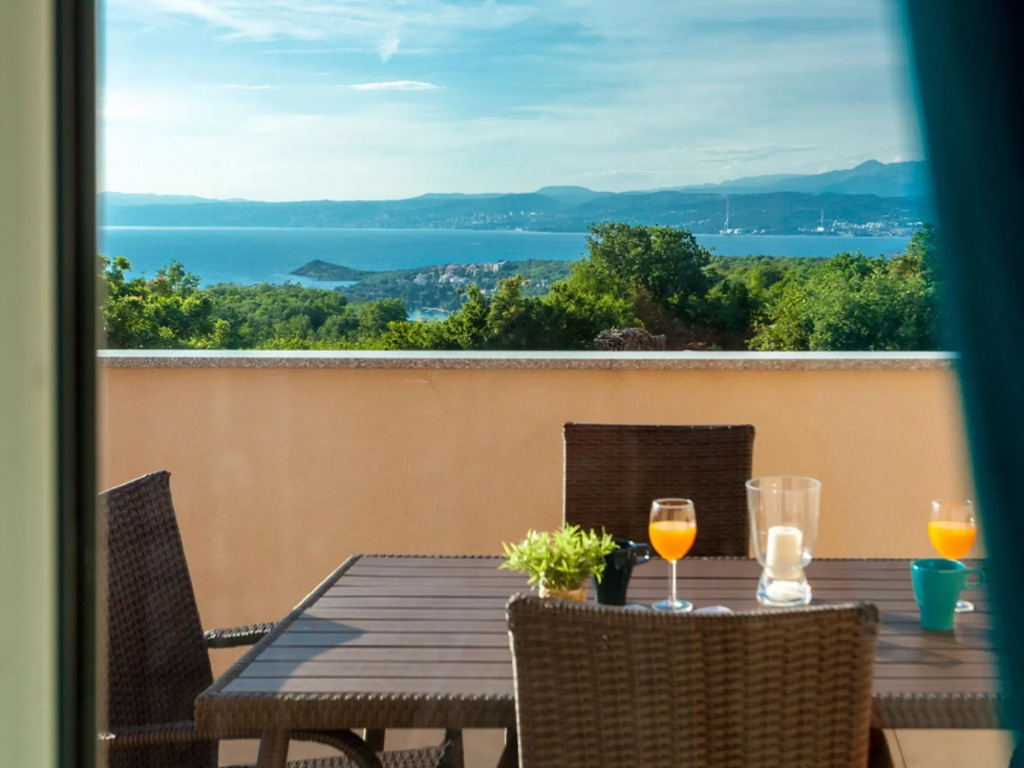Apartment in Omisalj Near Sea Beach