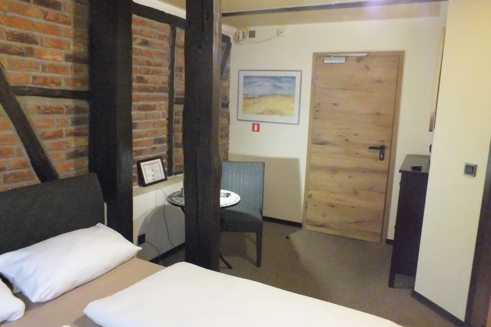 Pension Riverside in Leverkusen Hitdorf am Rhein - Zentral an der A1 und 59