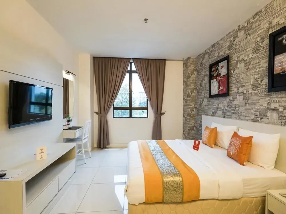 OYO 290 Orange Premier Hotel Shamelin Perkasa