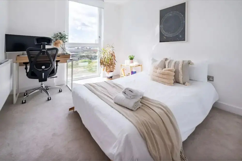 Stylish London Flat - Private Terrace - City View