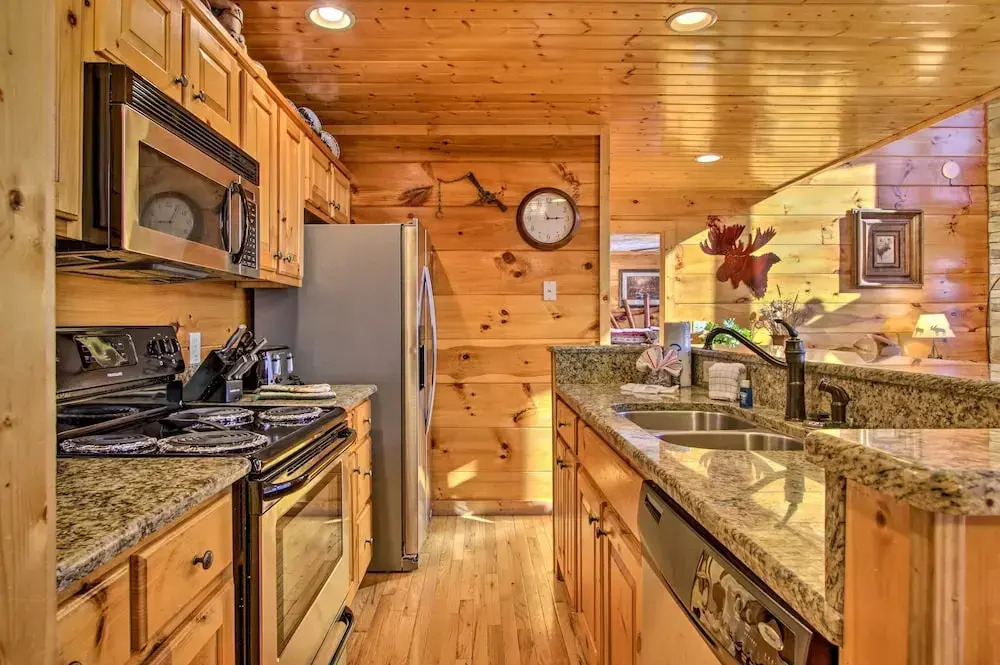 Cabin w/ Breathtaking Views, Pool Access & Theater