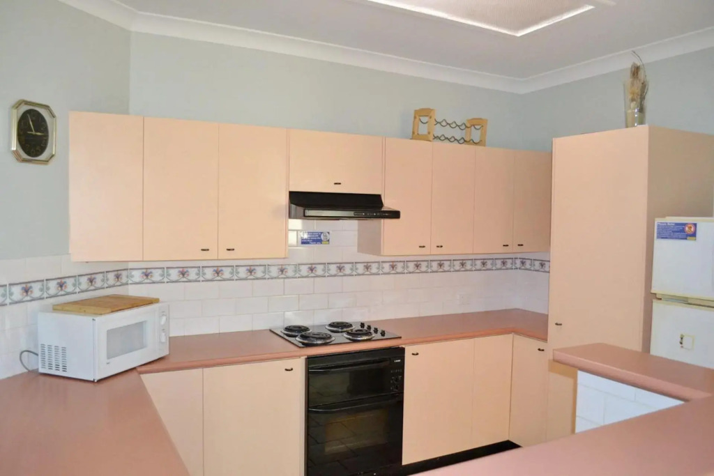 Paragon Apartment 6