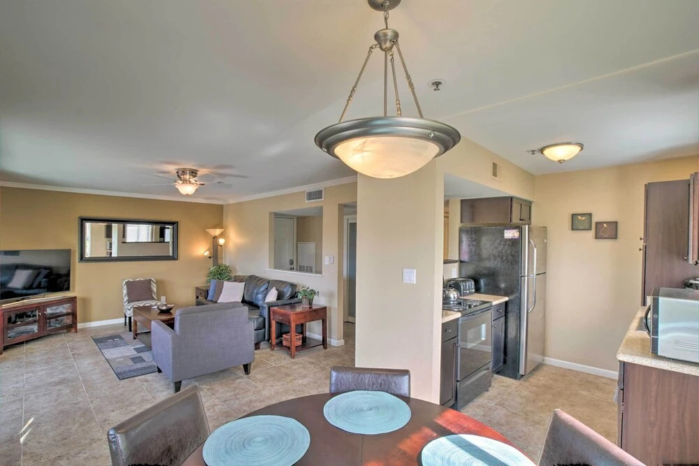 Scottsdale Condo on Golf Course w/ Pool Access!