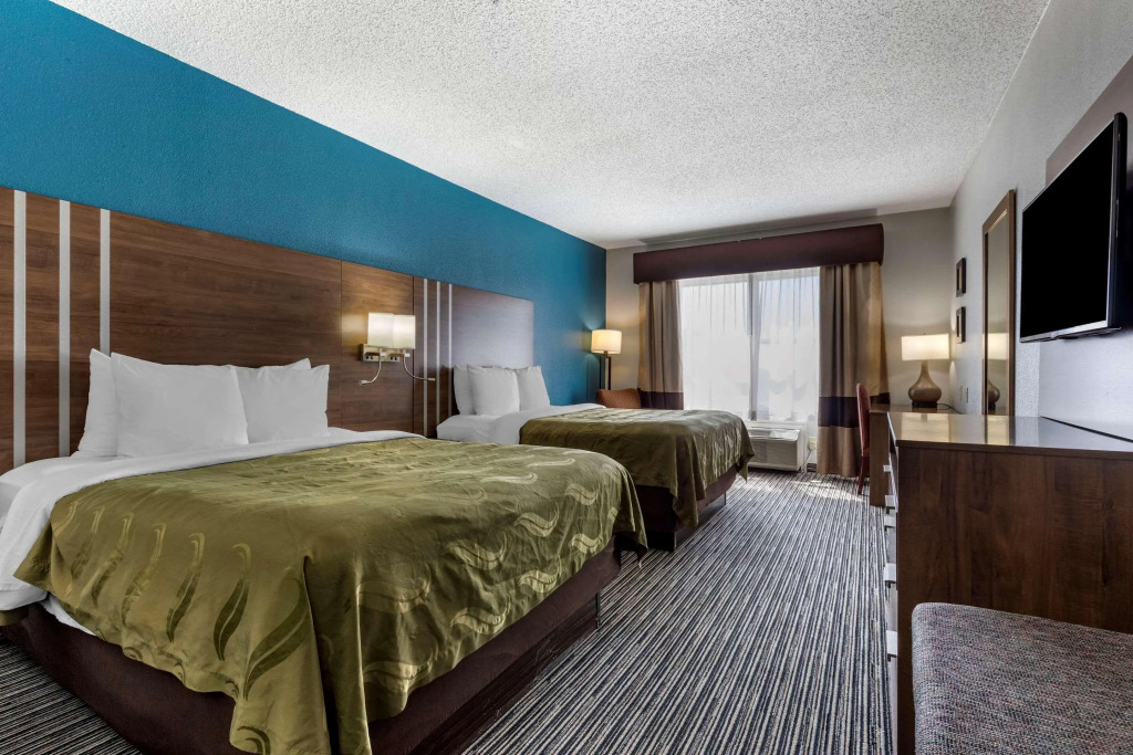 Quality Inn & Suites I-35 E-Walnut Hill