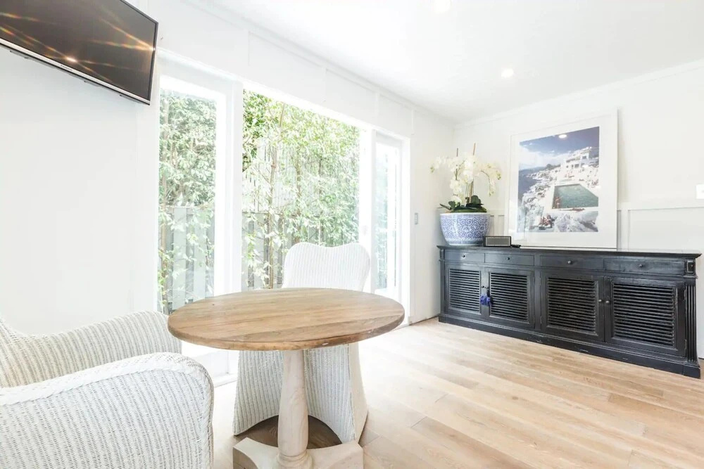 Stunning and Modern 4 Bedroom Townhouse Near Kohi Beach