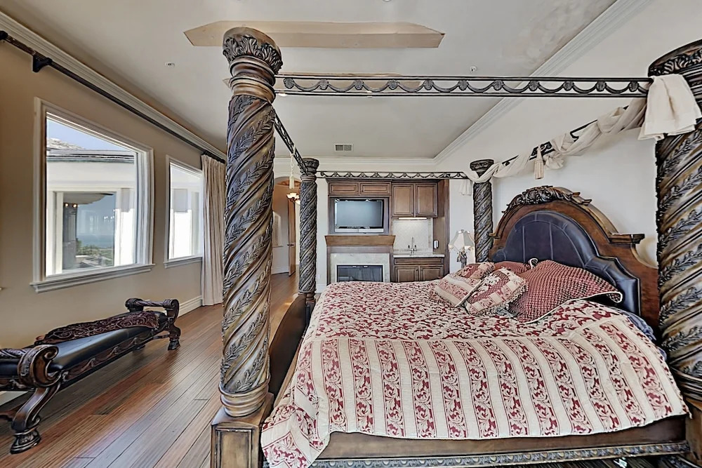 Ocean-View Villa W/ Home Gym, Heated Pool & SPA Home