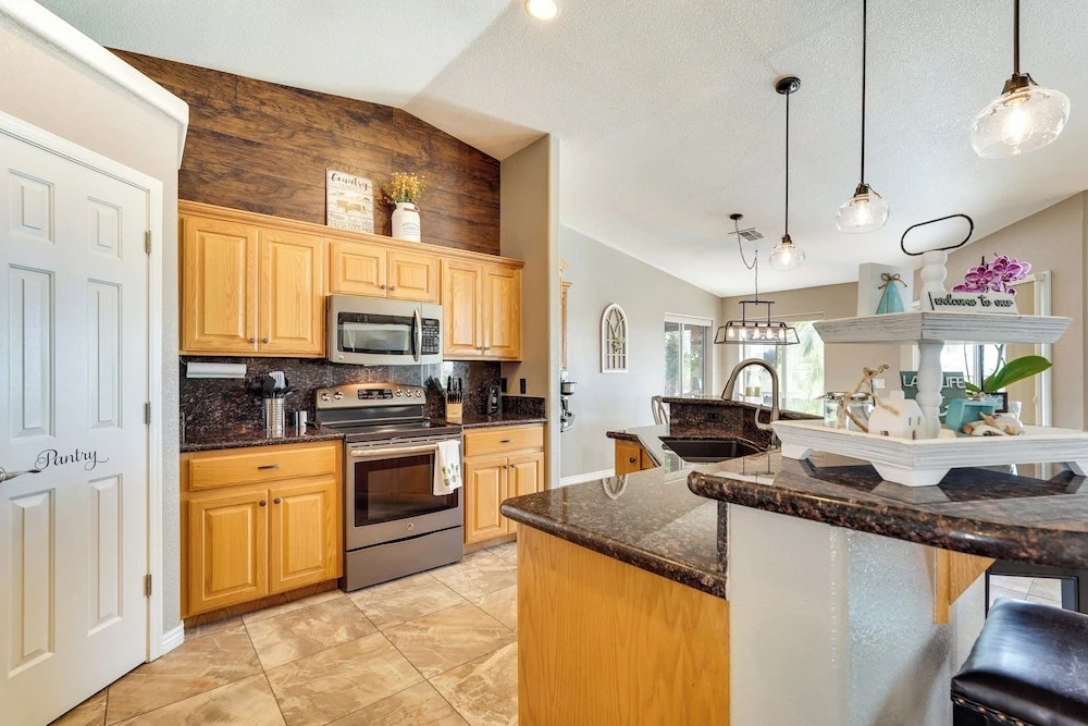 Pet Friendly w/ Private Pool: Lake Havasu Home!