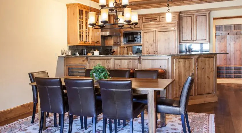 Mountain View Residences