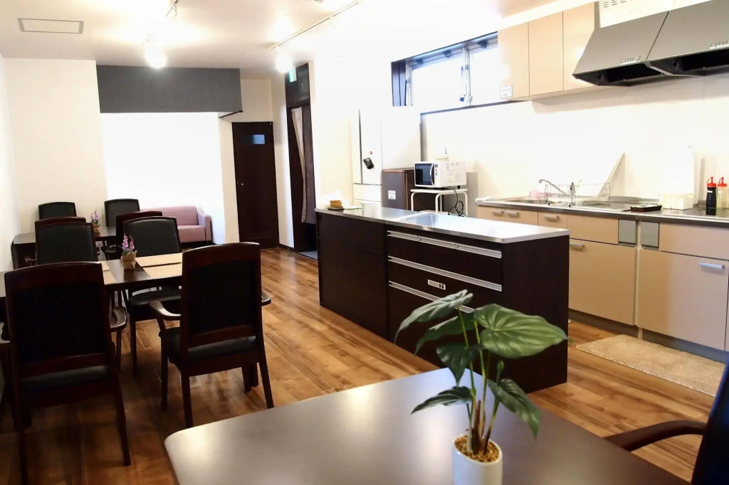 Khaosan Chitose Family Hostel