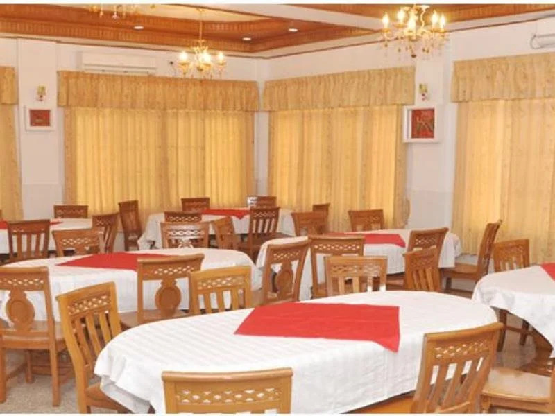 Golden Star Hotel