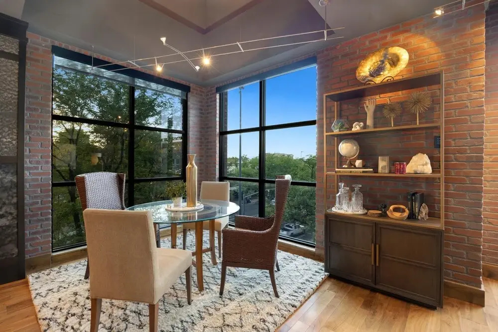 Penthouse With Mountain Views in Heart of Old Town