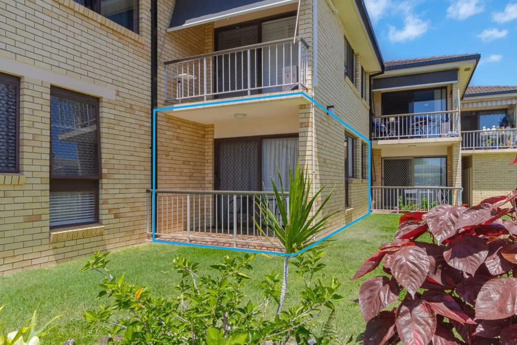2/8 Banks Avenue - Easy walk to Tweed Heads Bowls club
