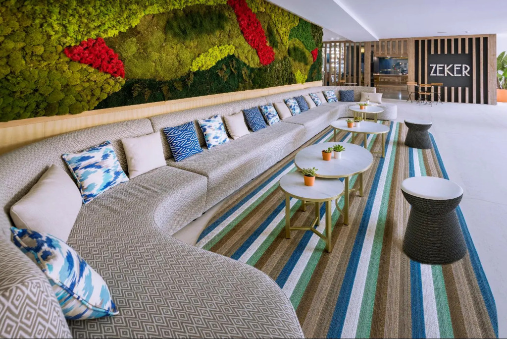 Mediterraneo Bay Hotel & Resort