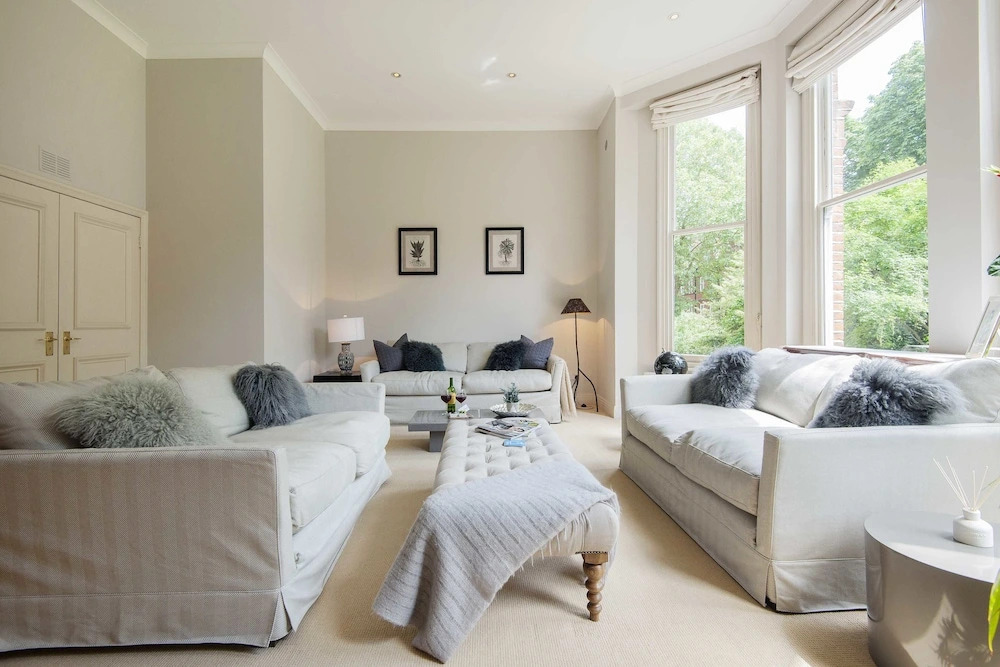 The Gloucester Road Deluxe - JML