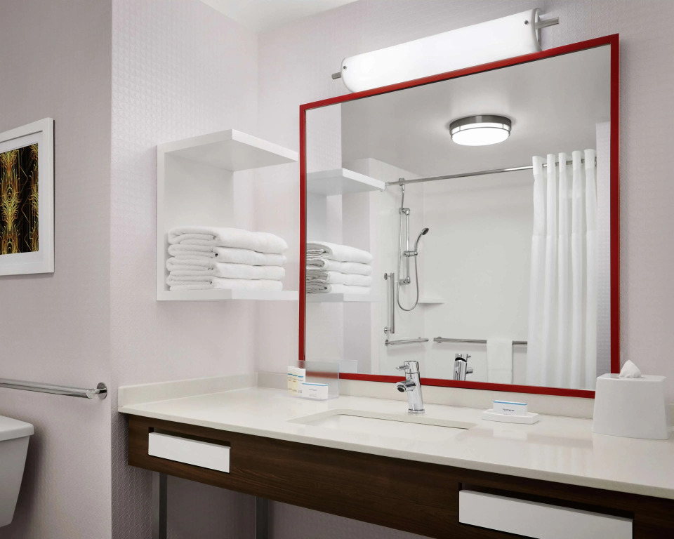 Hampton Inn & Suites Charlotte Steele Creek Road, NC