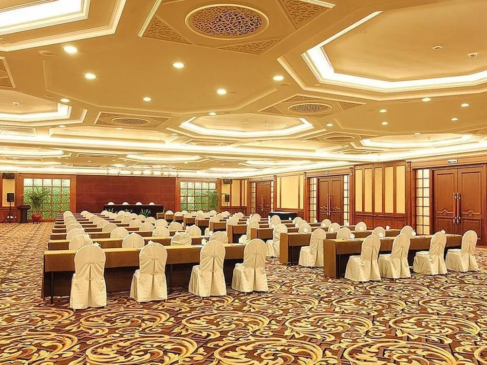 Pinghu Sun Lake Hotel