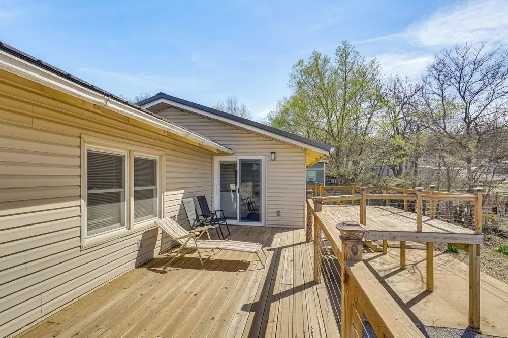 < 1/2 Mi to Marina: Missouri Lake Getaway