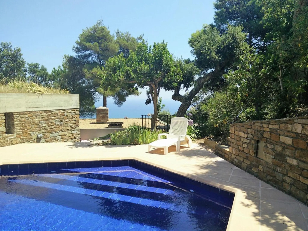 Experience between unspoilt nature and the Côte d'Azur, villa with amazing views