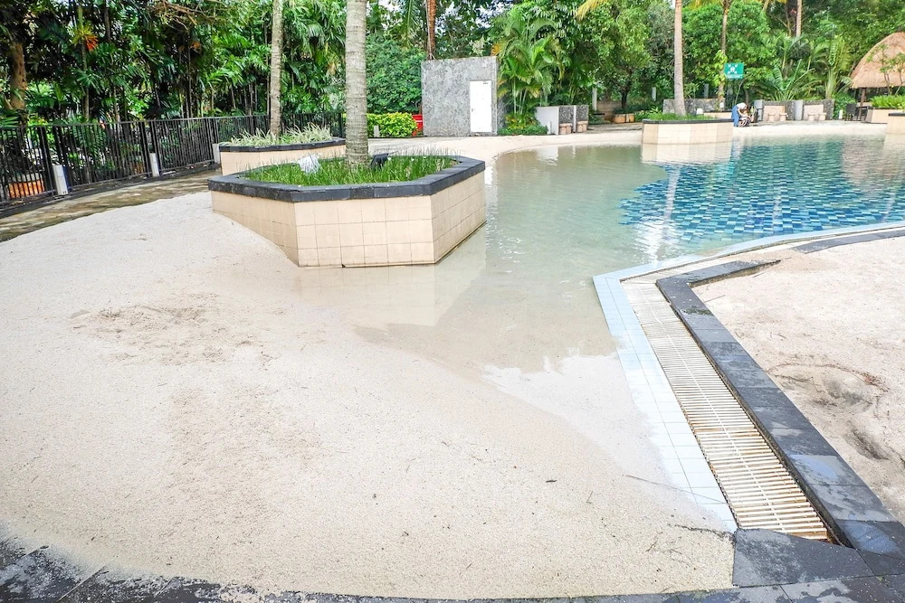 Best Spacious Hampton's Park Apartment