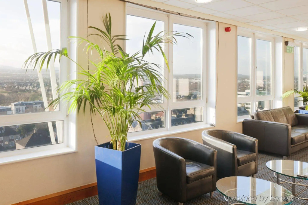 Holiday Inn Edinburgh Zoo by IHG