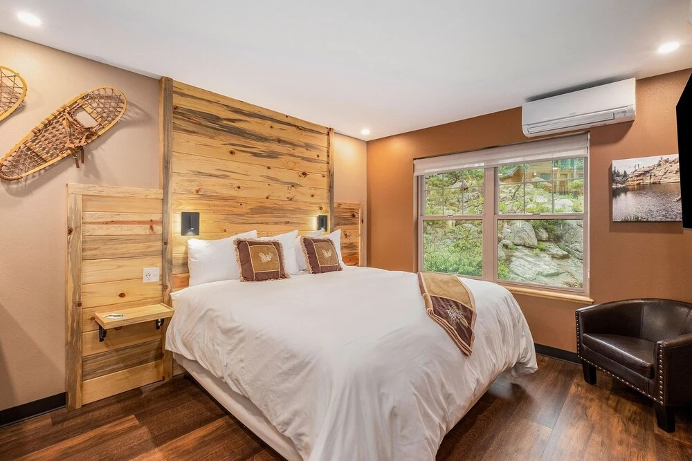 Solitude Gem Lake 203 - Estes Park 1 Bedroom Studio by RedAwning
