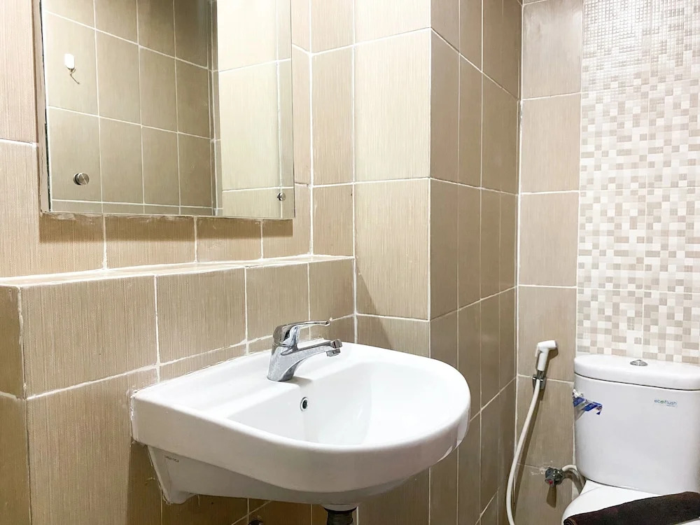 Good Choice And Homey Studio Enviro Apartment