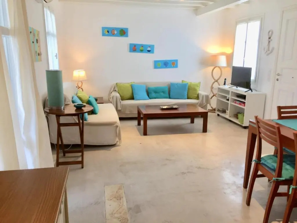 Anthos House