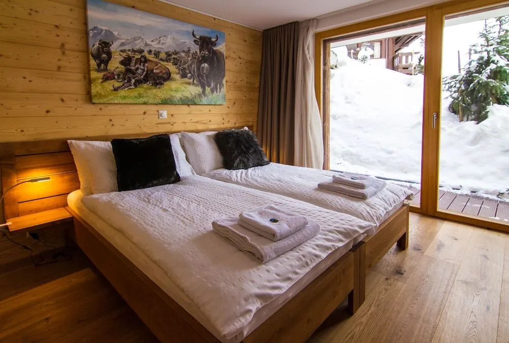 Chalet Les Rahâs by Mrs Miggins