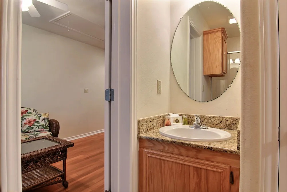Maria's Beach Getaway Gsc1 4 Bedrooms 3 Bathrooms Condo