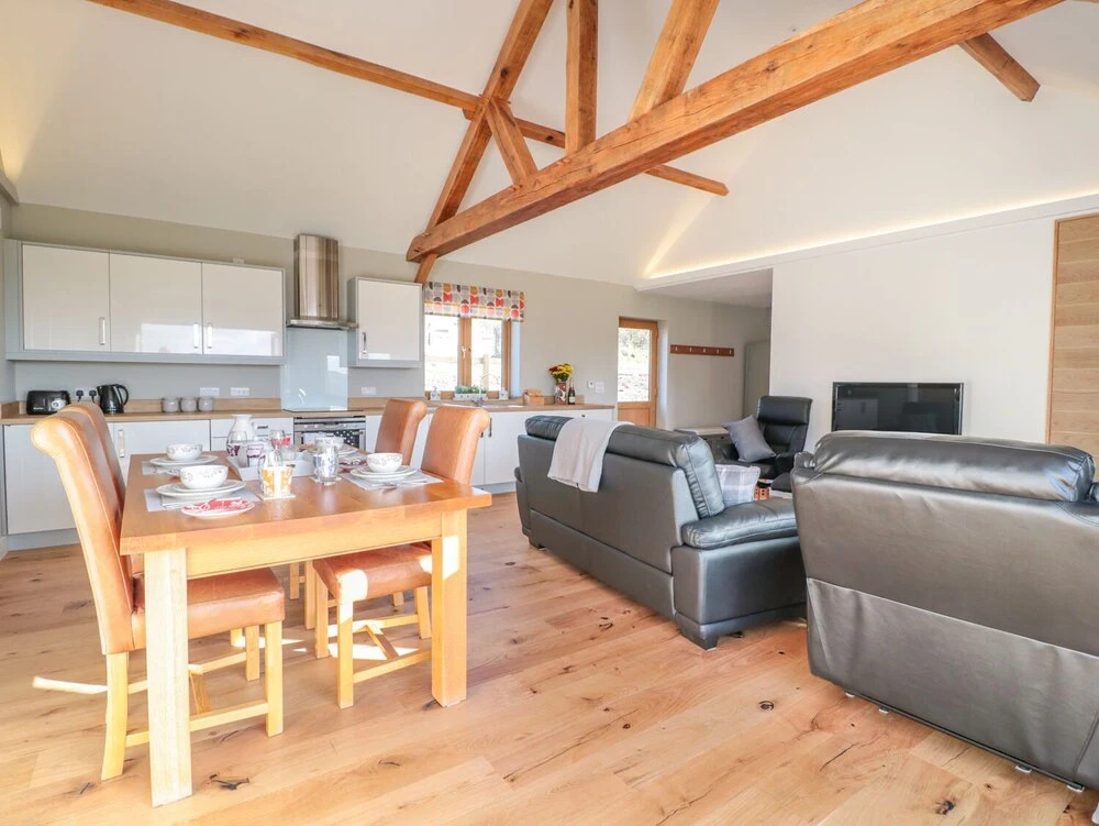 Lundy Lodge - Begwyns View