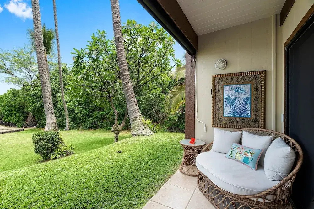 Kona Isle D2