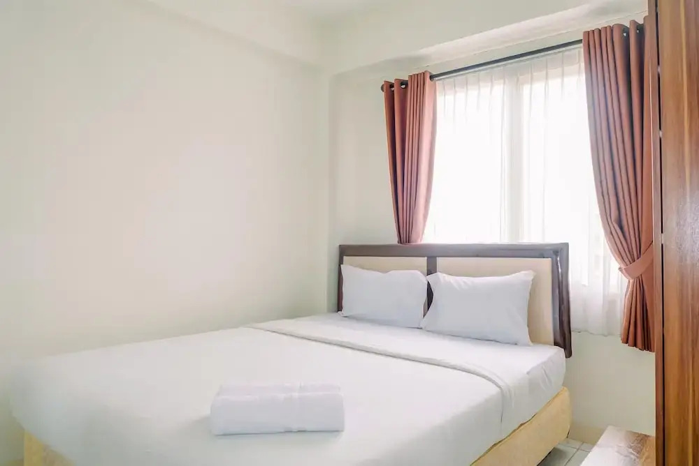 Podomoro Golf View 2BR Apartment near Exit Tol Cimanggis