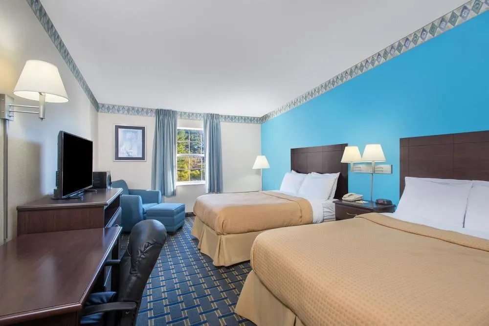 Days Inn Roanoke Near I-81