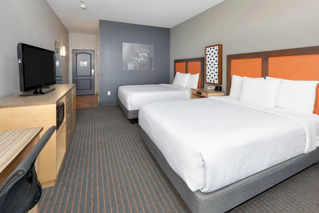 La Quinta by Wyndham Dallas Love Field