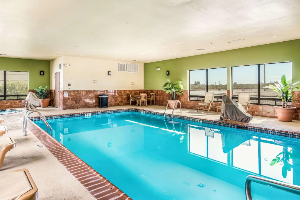 MainStay Suites