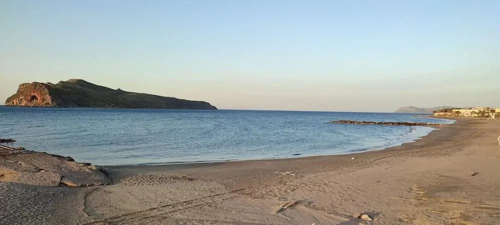 Litinas Beachfront Apartment