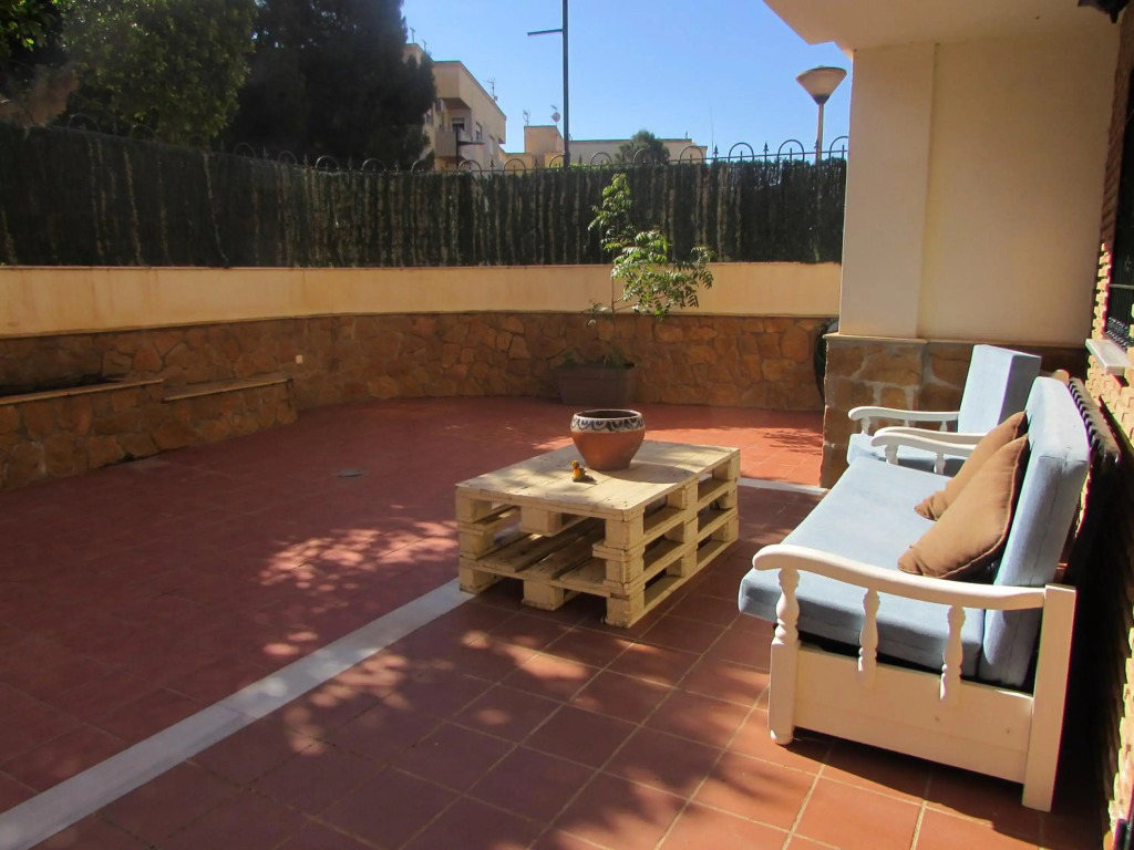 Vera Big Family Home
