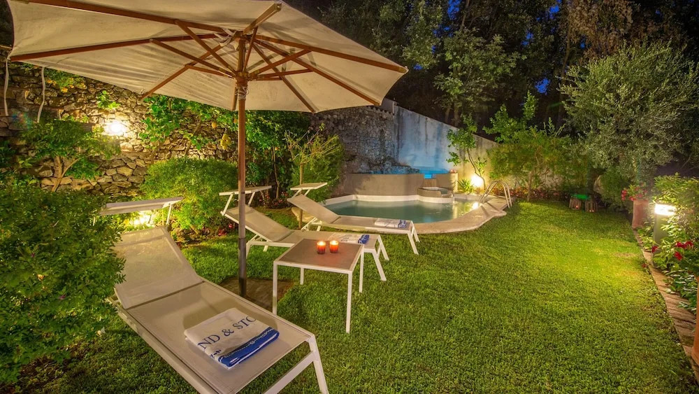 VILLA CASAROSSA NUMERO UNO 6, Emma Villas
